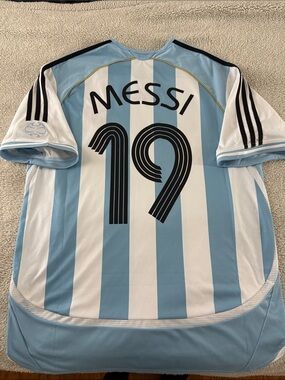 VINTAGE Argentina 🇦🇷 #19 Lionel Messi 2006 FIFA World Cup Home Adidas Jersey